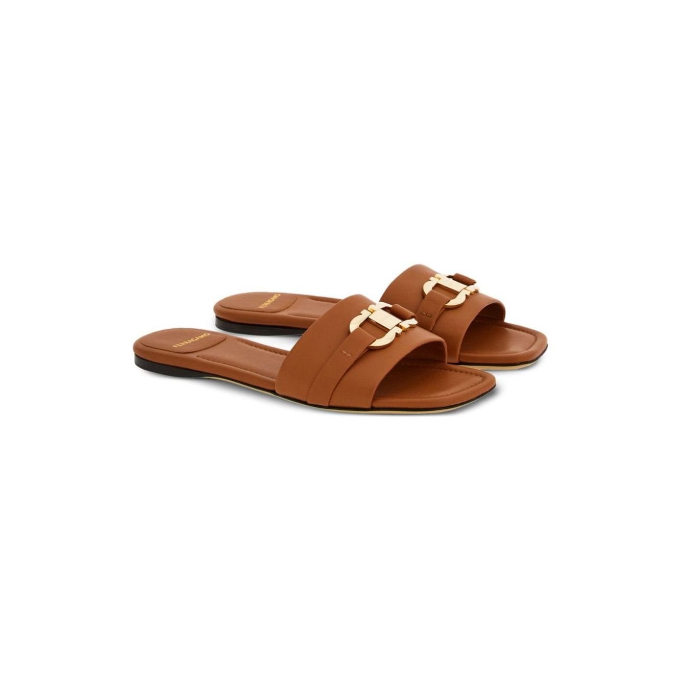 Ferragamo 40mm Gancini-buckle Leather Slides Sandals Ferragamo Sienna