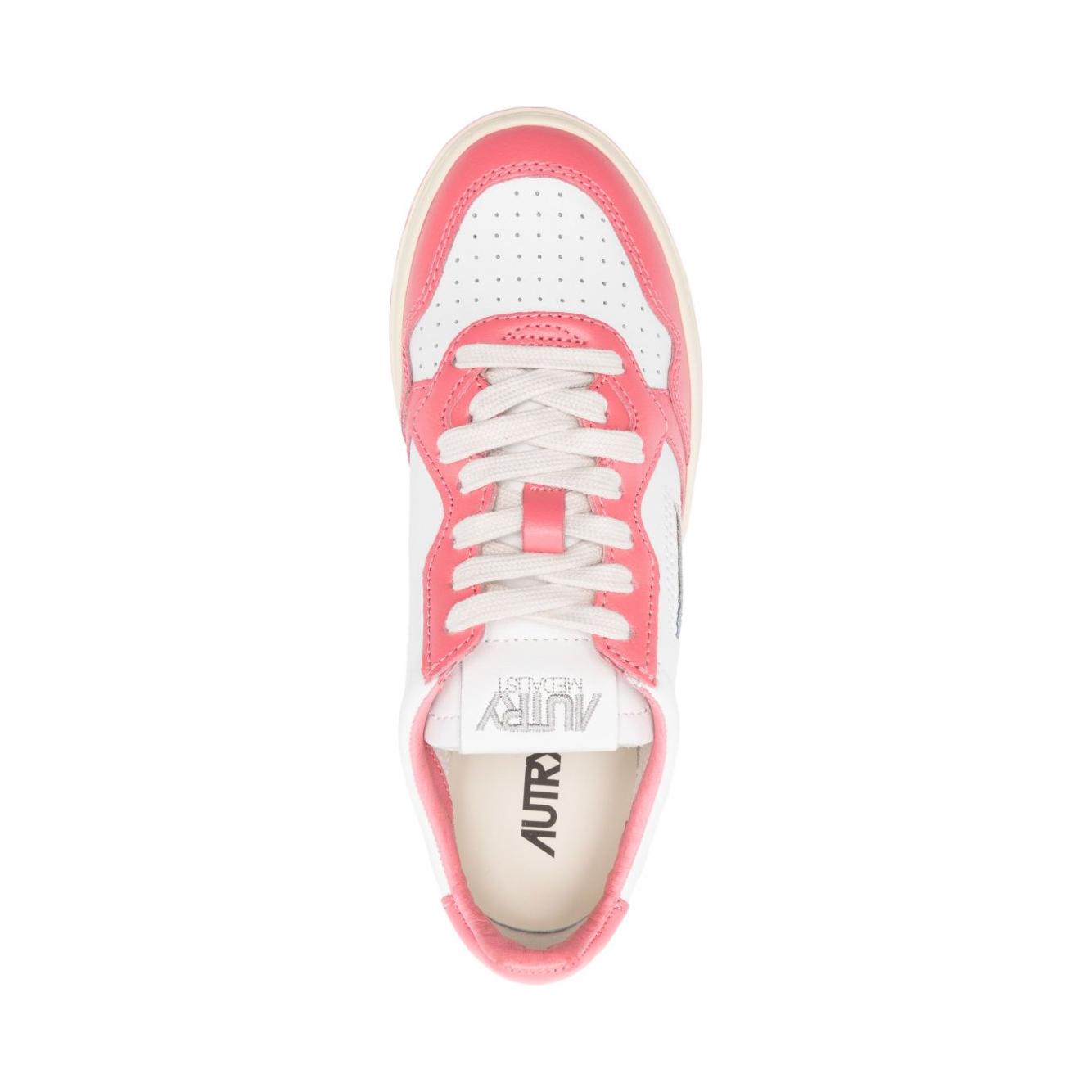 Autry Medalist low Sneakers Sneakers Autry Antique White
