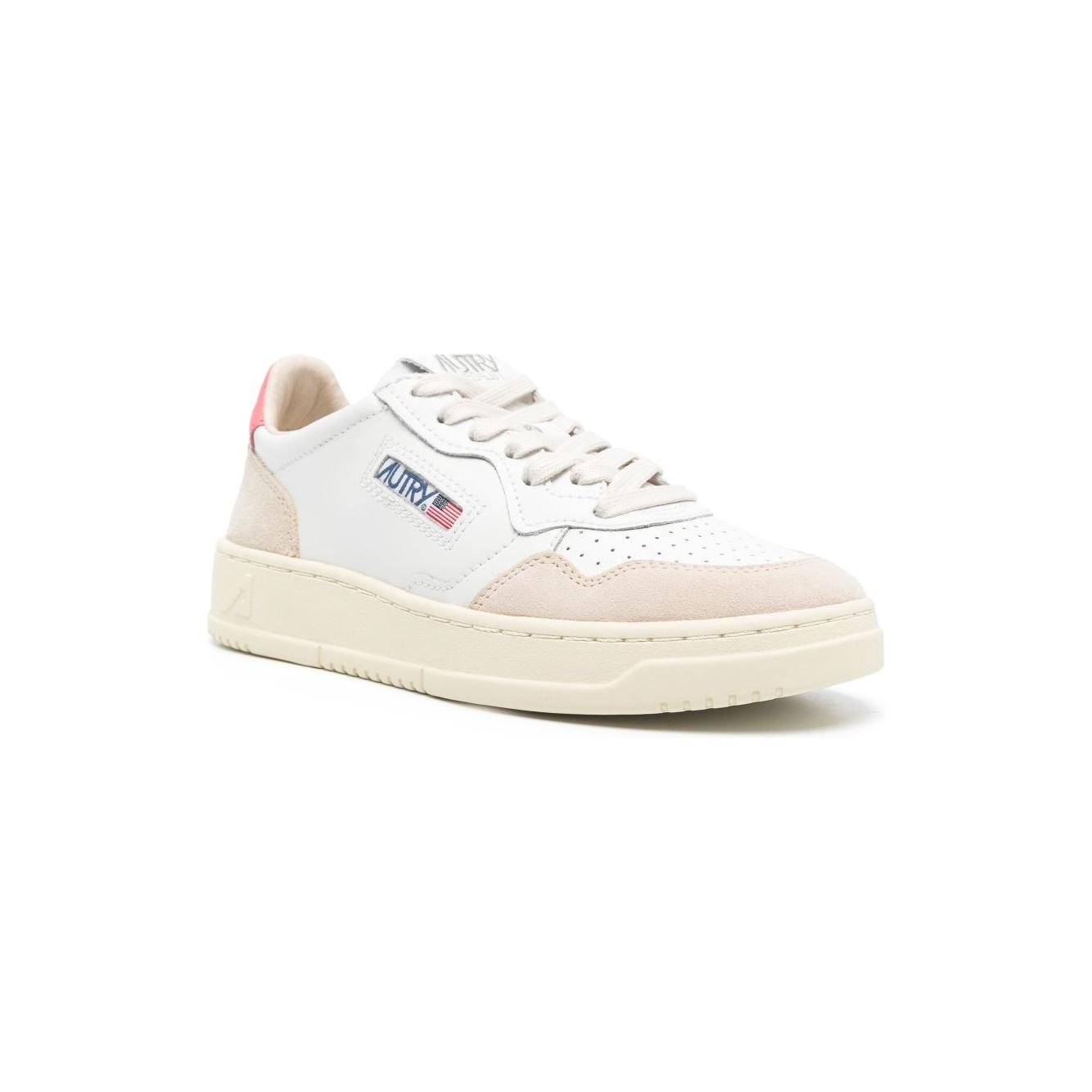 Autry Medalist Leather Sneakers