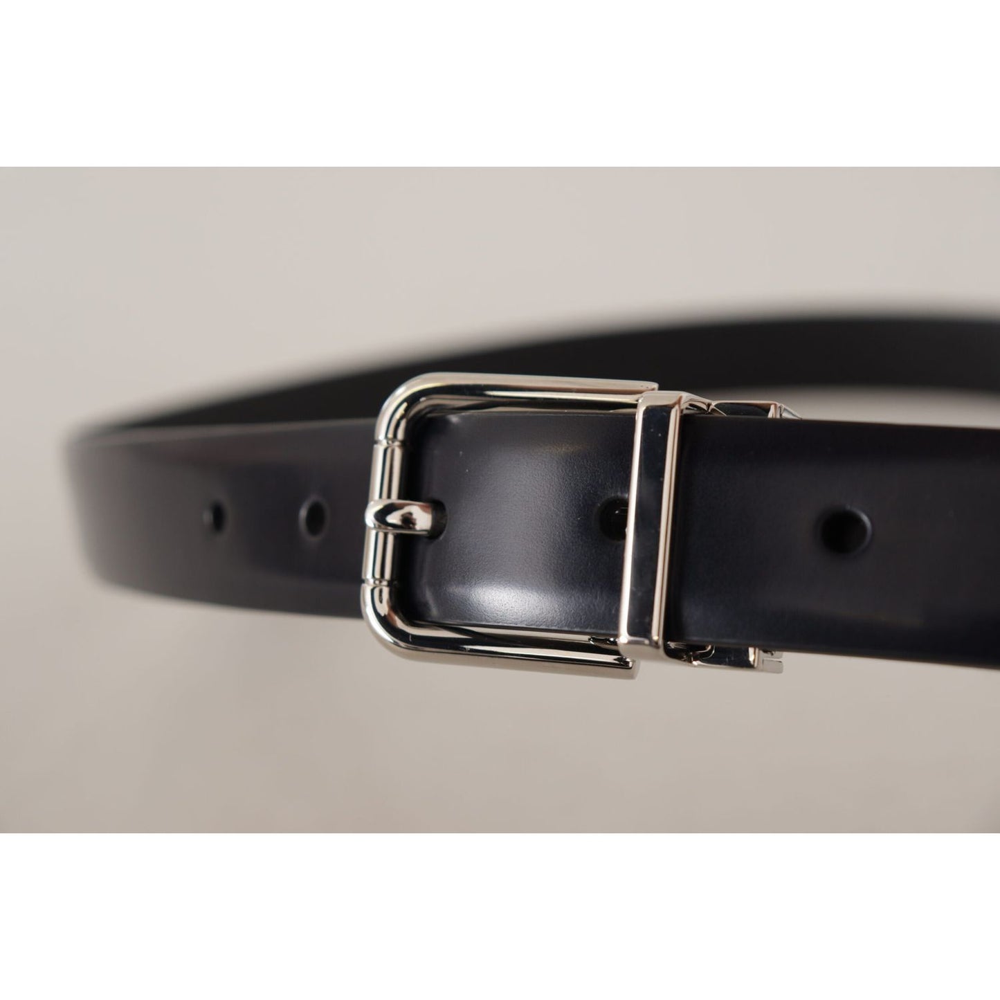 Dolce & Gabbana Elegant Black Leather Belt with Metal Buckle Dolce & Gabbana Gray