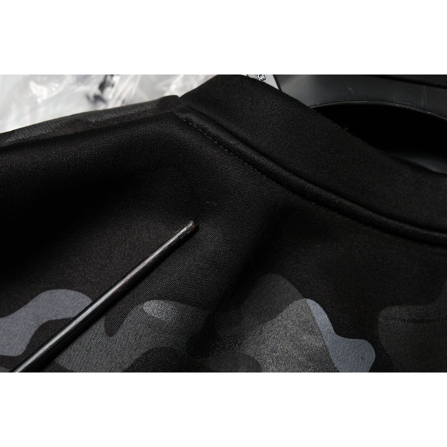 Dolce & Gabbana Black Camouflage Round Neck Sweatshirt Sweater Dolce & Gabbana Black