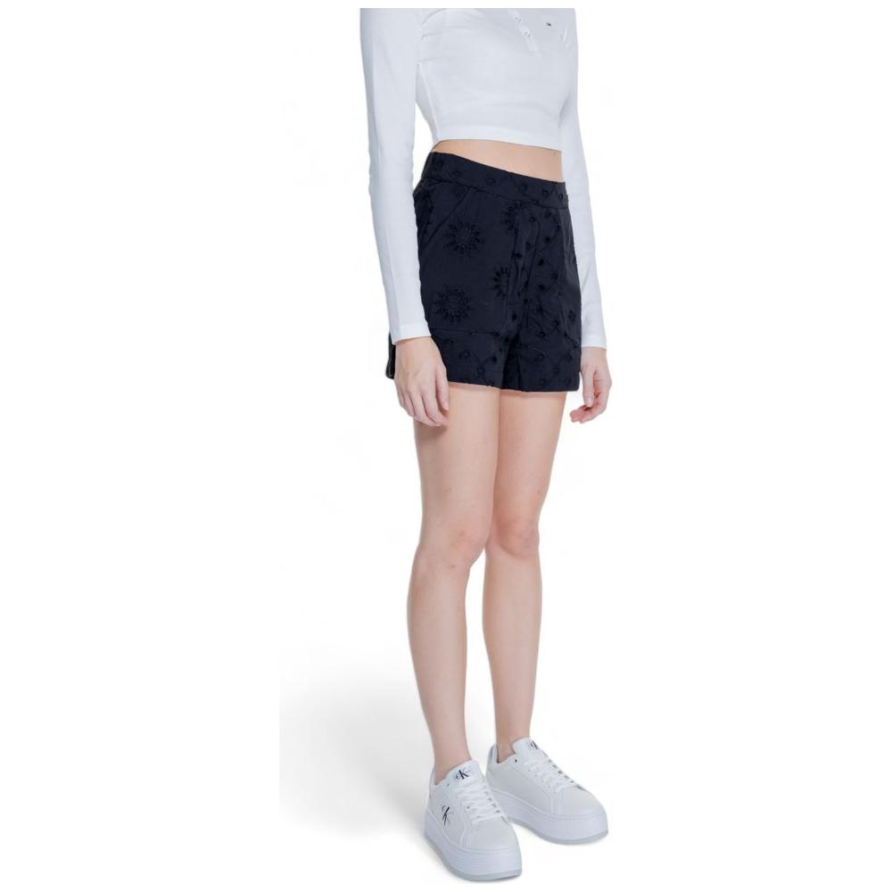 Only Black Cotton Short Only Light Gray