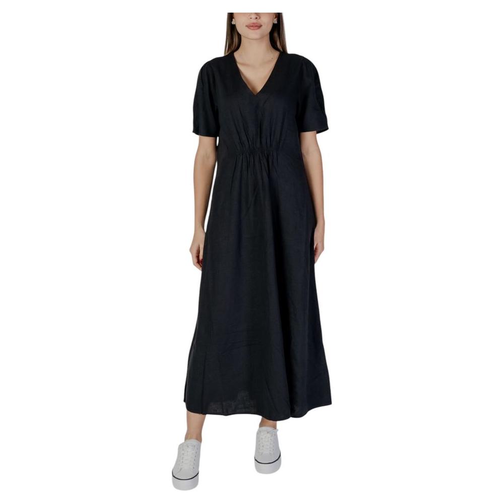 B.Young Black Linen Dress B.Young Black