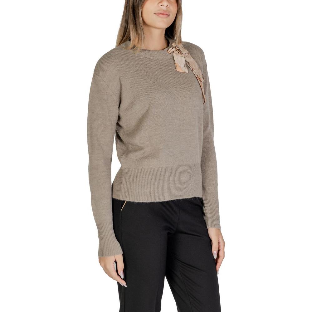 Alviero Martini Prima Classe Beige Polyester Sweater Alviero Martini Prima Classe Rosy Brown