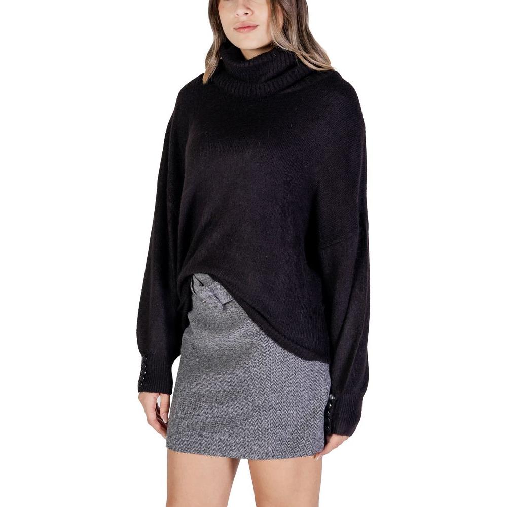 ICHI Black Acrylic Sweater ICHI Tan