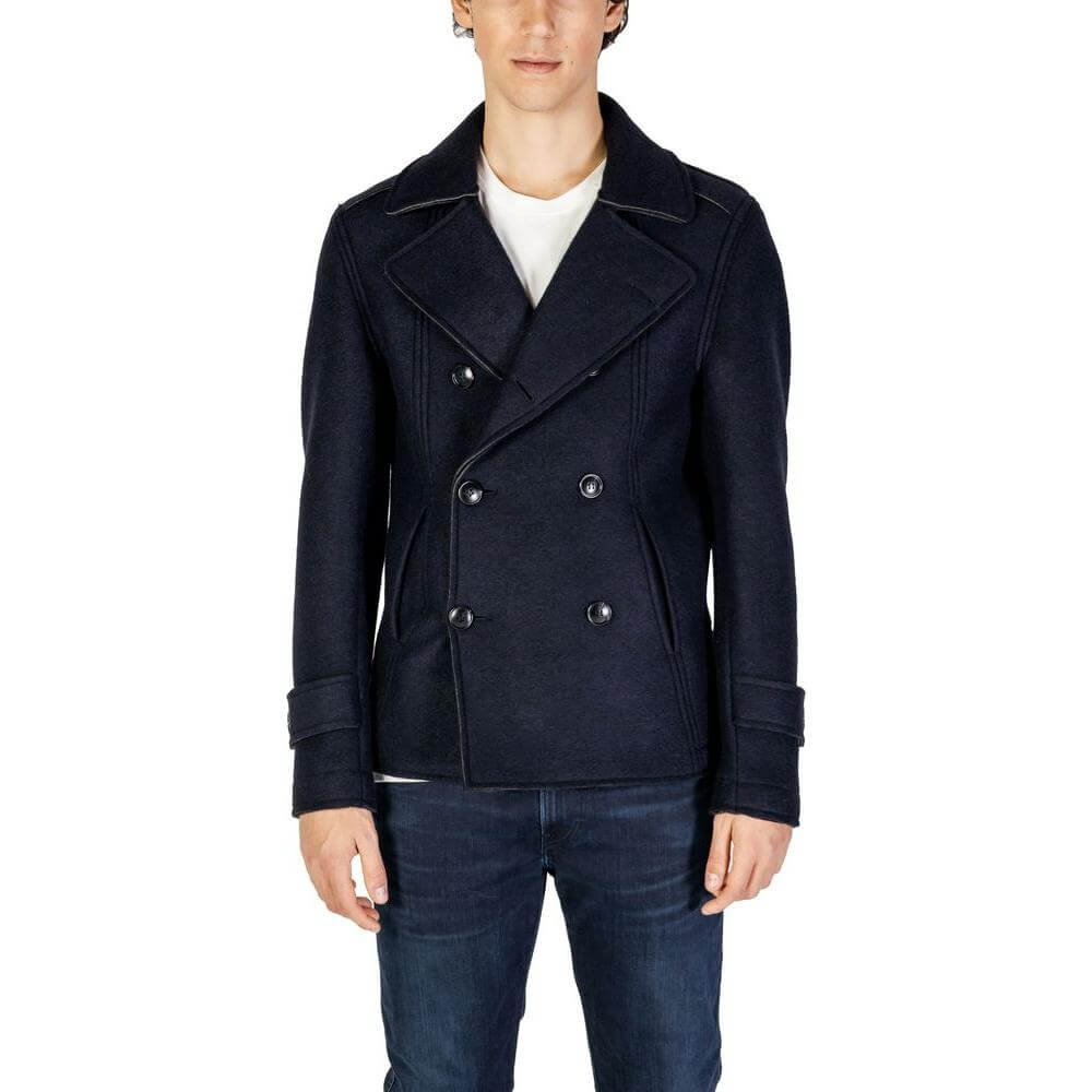 Man wearing Hydra Clothing blue viscose jacket, fall/winter collection, double-breasted, 40% viscose, polyester, wool blend.
