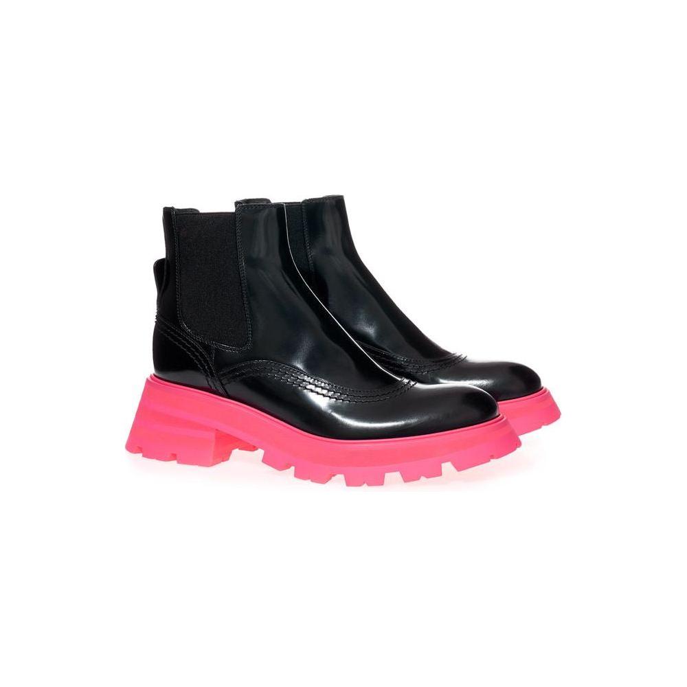 Alexander McQueen Elegant Black Leather Boots Alexander McQueen Black
