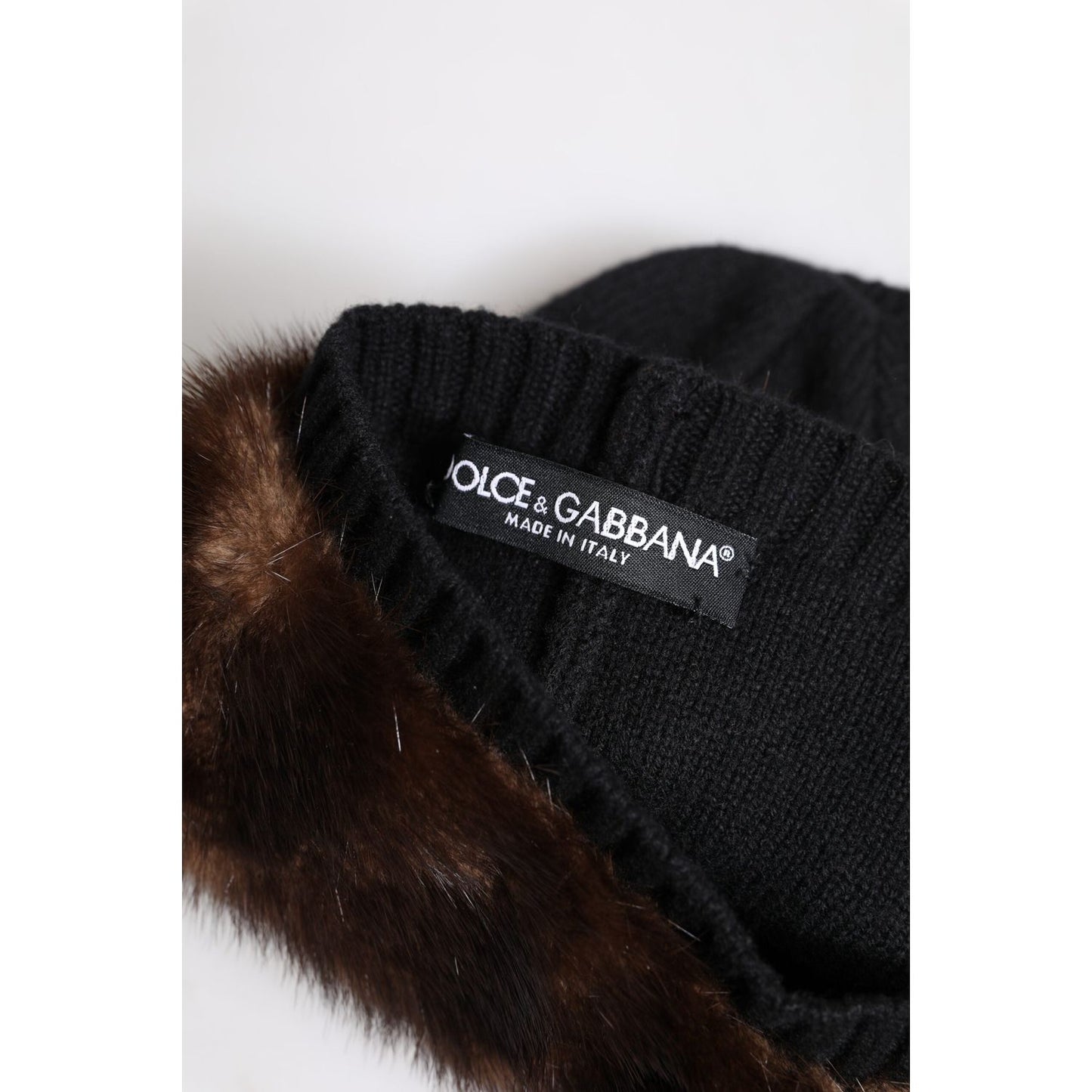 Dolce & Gabbana Black Fur Embellish Knitted Winter Beanie Hat Dolce & Gabbana Black