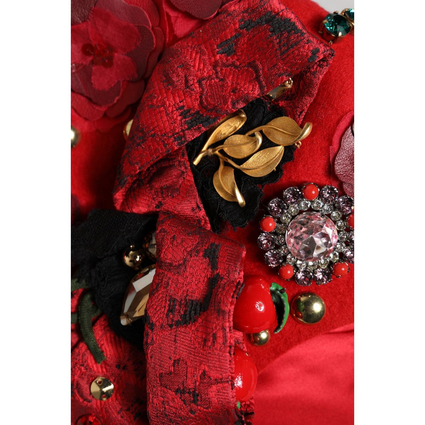 Dolce & Gabbana Red Crystal Gold Roses Brooch Embellished Hat Dolce & Gabbana Dark Red