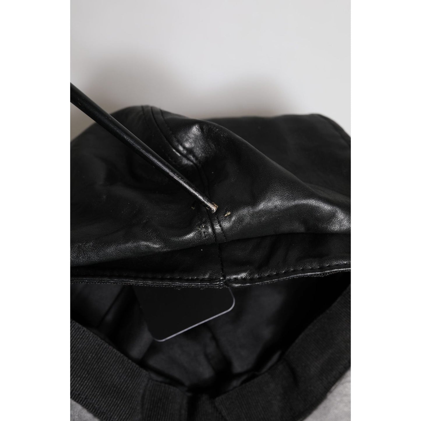 Dolce & Gabbana Black Calf Newsboy Capello Cabbie Hat Dolce & Gabbana Light Gray