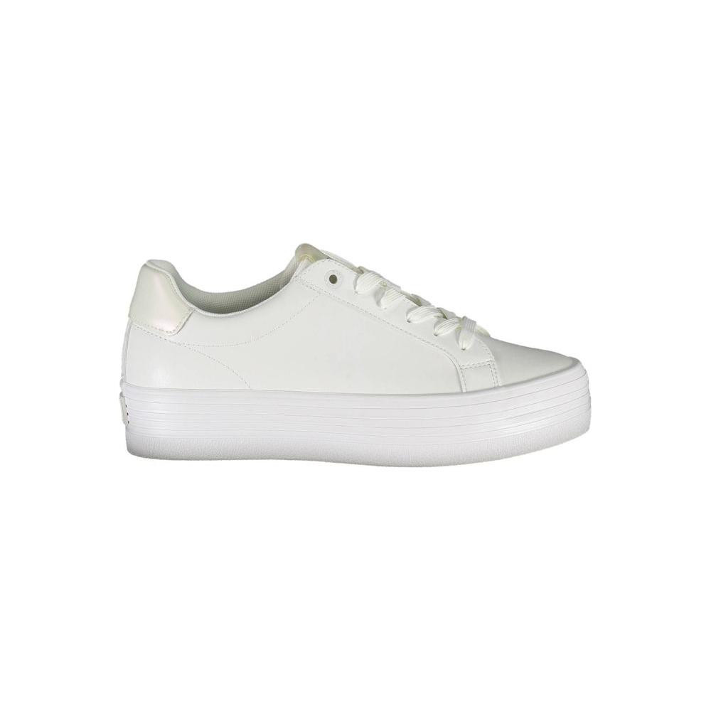 Calvin Klein Calvin Klein Sleek White Lace-Up Sneakers with Contrast Detail CA-26173-EU41/US11