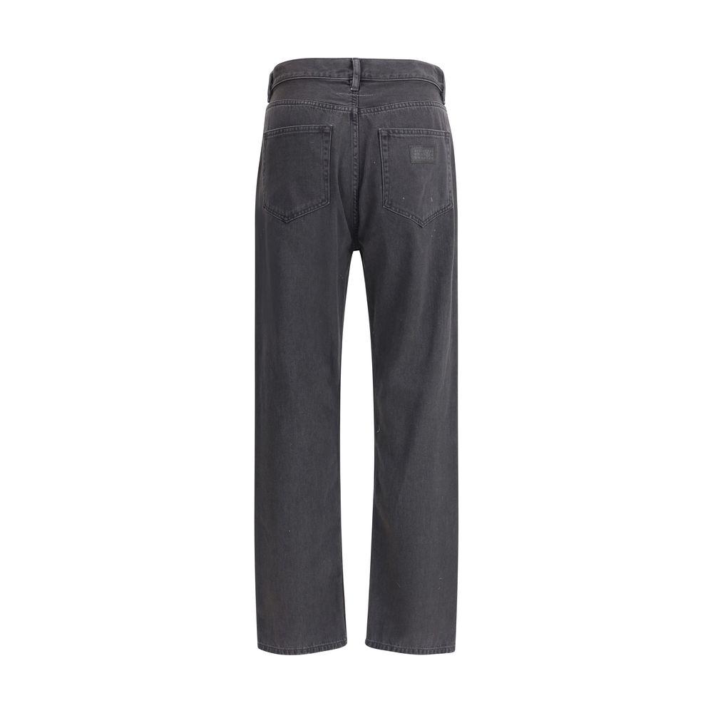 MM6 Vintage JeansMM6 Maison Margiela’s Cotton Jeans reinterpret a wardrobe classic with a bold, contemporary twist. Made from high-quality denim, they feature a classic five-pocket pattern, front zipper and button closure, and belt loops at the waist. The