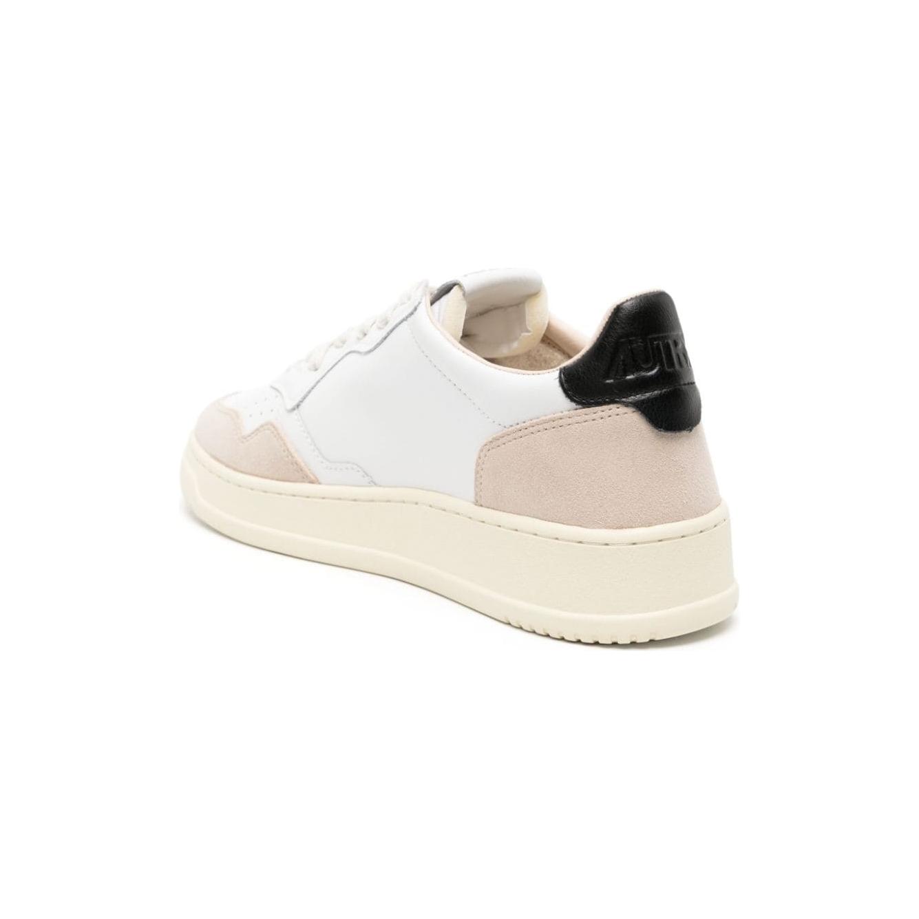 Autry Medalist Leather Sneakers