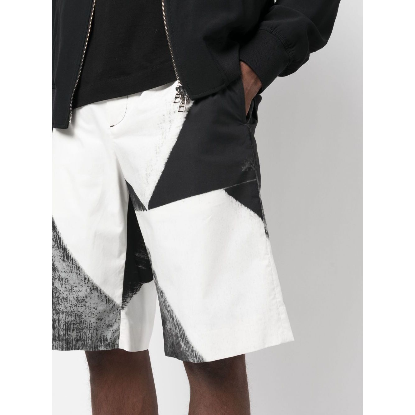 Alexander McQueen abstract-print cotton bermuda shorts