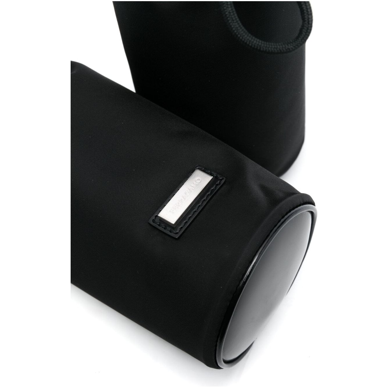 Front view with bag zipped and handles upright.