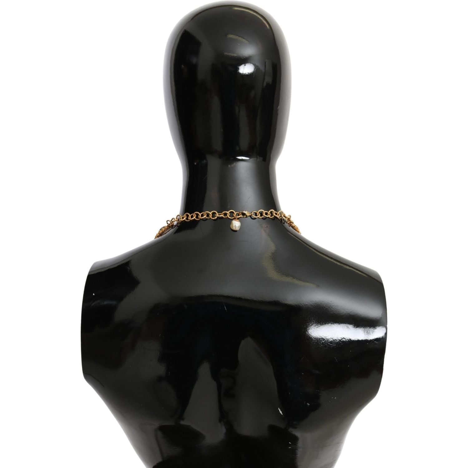 قلادة دولتشي آند غابانا الأنيقة المرصعة بالكريستال