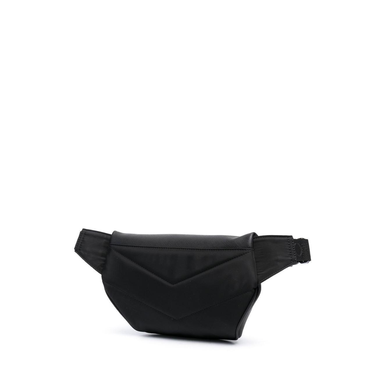 Front view with bag zipped and handles upright.