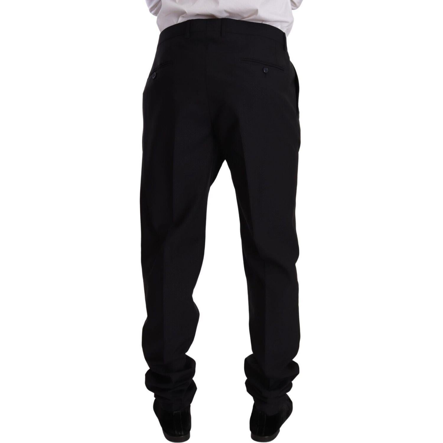 بدلة دولتشي آند غابانا الأنيقة ذات المقاس النحيف باللون الأزرق الداكن والمكونة من قطعتين من الصوف والحرير