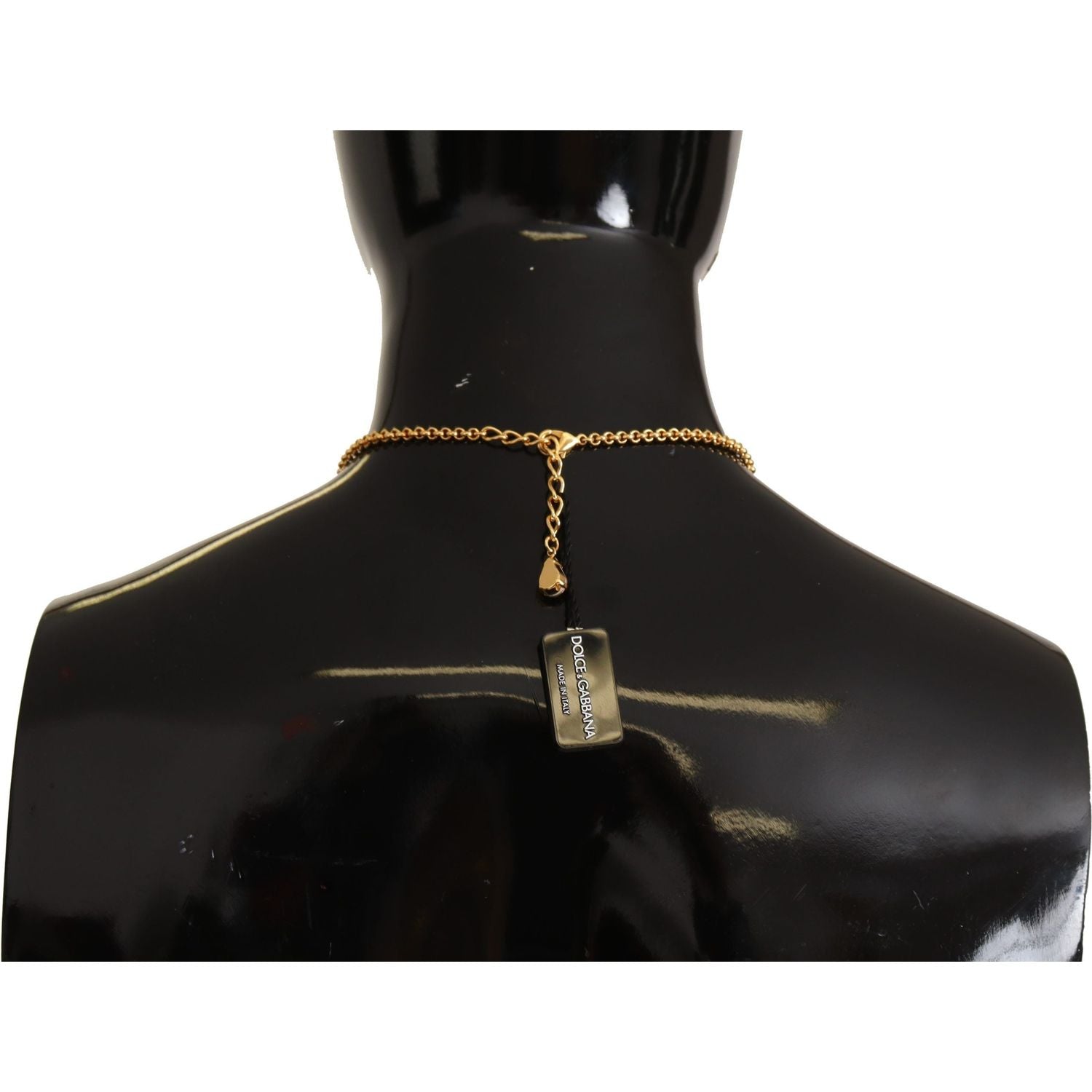 قلادة دولتشي آند غابانا الذهبية الرائعة المرصعة بالكريستال