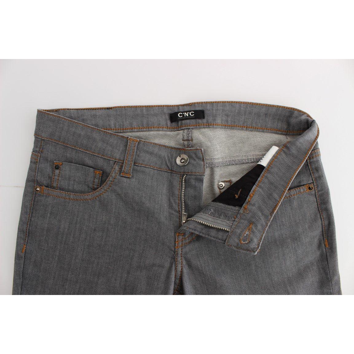 بنطلون جينز أنيق رمادي اللون بقصّة عادية من مجموعة Costume National