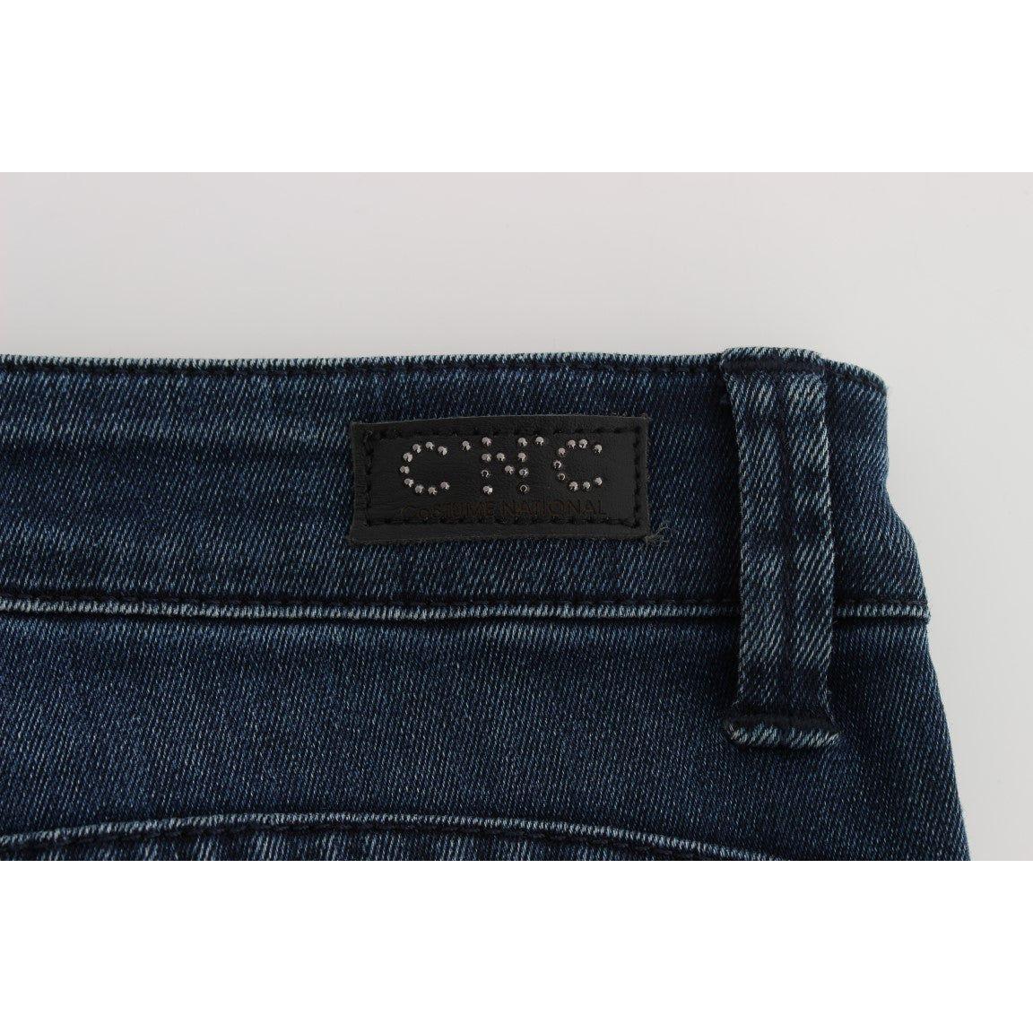 بنطلون جينز بتصميم إيطالي أنيق وذو قصة ضيقة من تصميم شركة كوستيوم ناشيونال