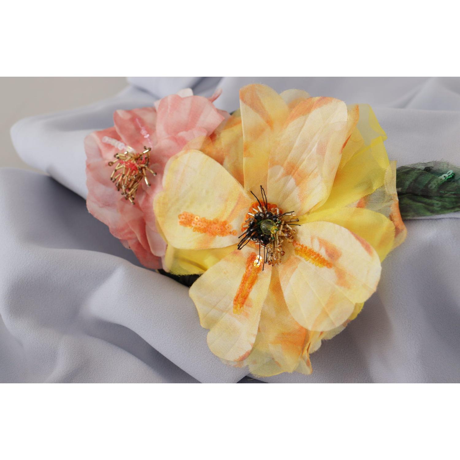 فستان دولتشي آند غابانا الأنيق باللون الأزرق الفاتح