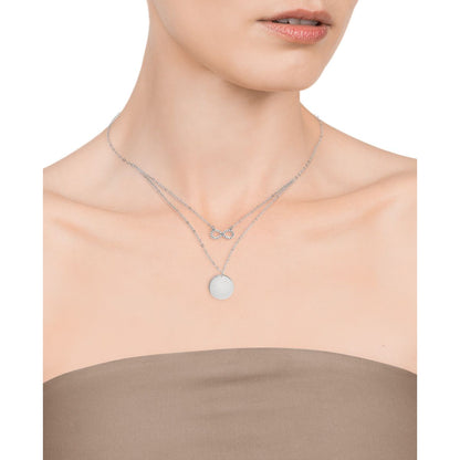 Lady wearing VICEROY JEWELS Mod. 4087C000-00 silver necklace, quartz movement, water-resistant up to 3 ATM, elegant design.