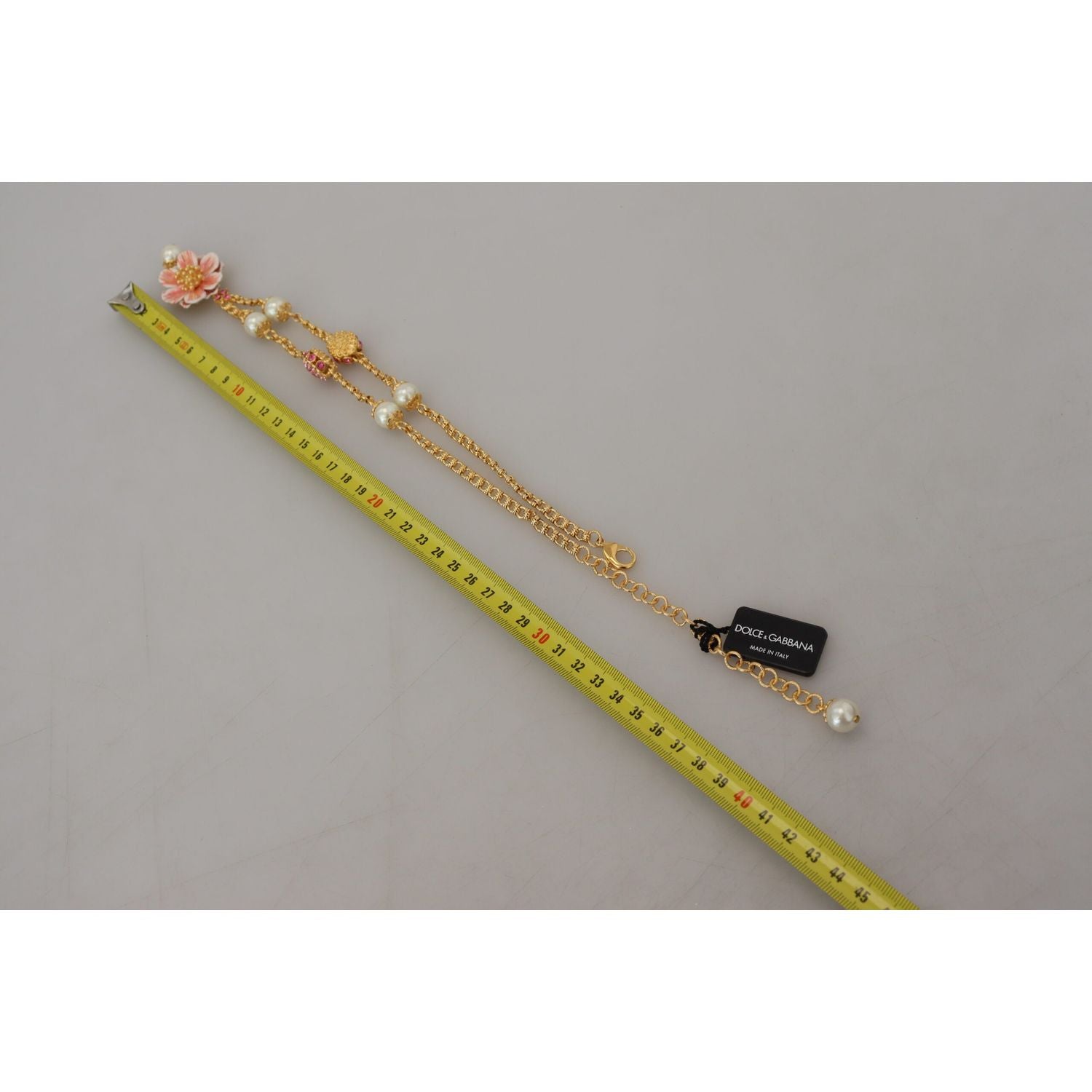 قلادة دولتشي آند غابانا الأنيقة ذات التصميم الزهري