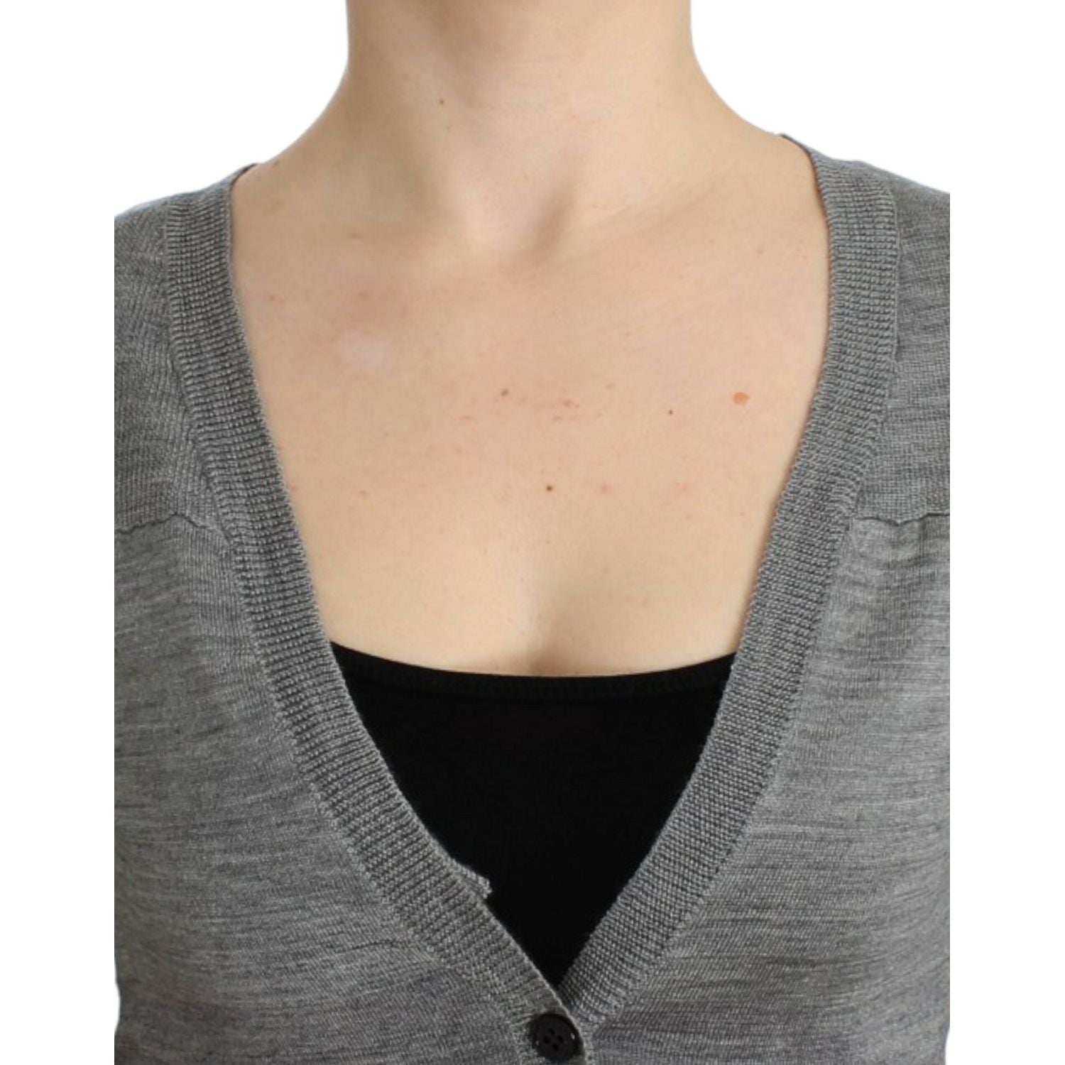 سترة صوفية أنيقة باللون الرمادي من الأكريليك والصوف من كوستيوم ناشيونال