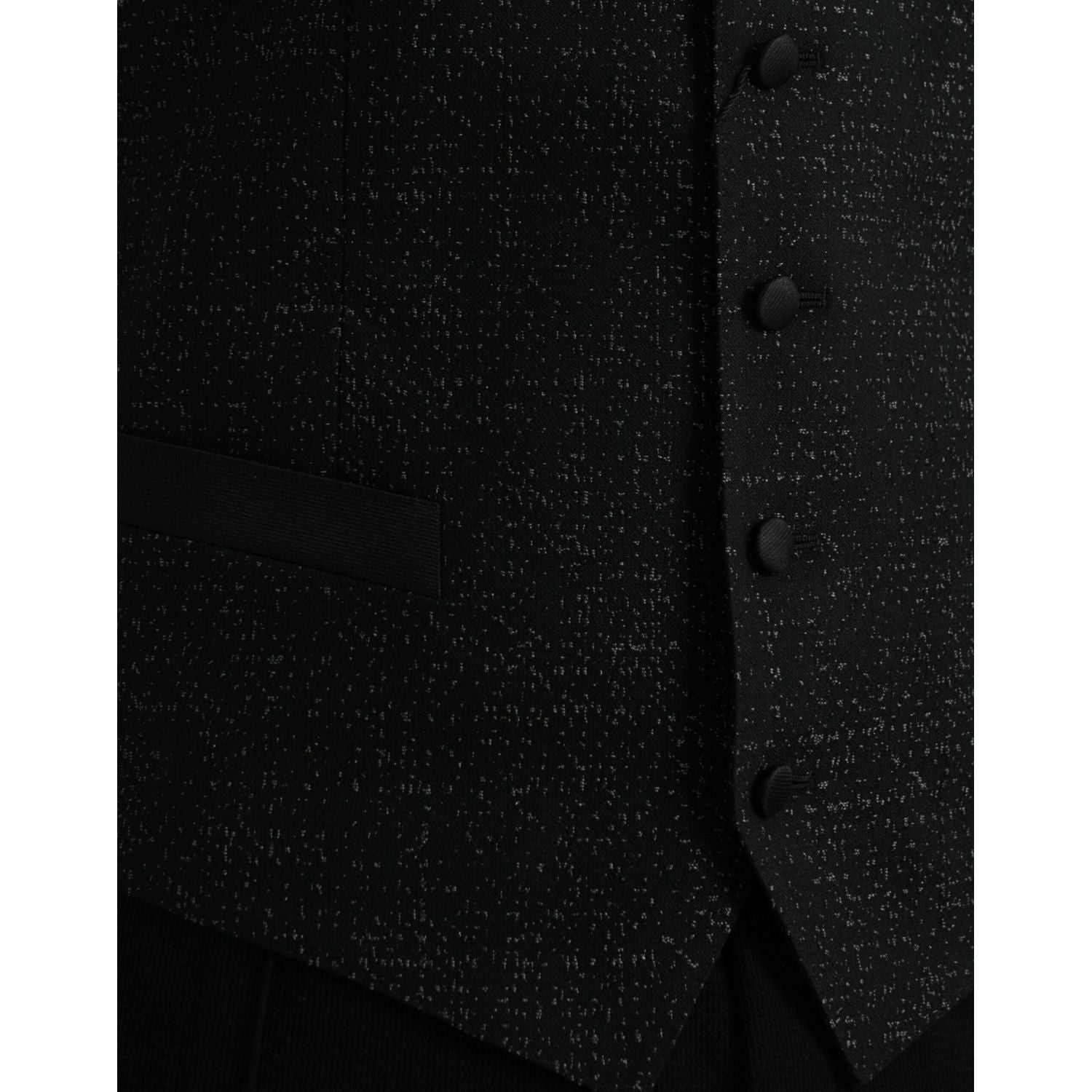 فستان دولتشي آند غابانا من الحرير الأسود والبني مع سترة رسمية