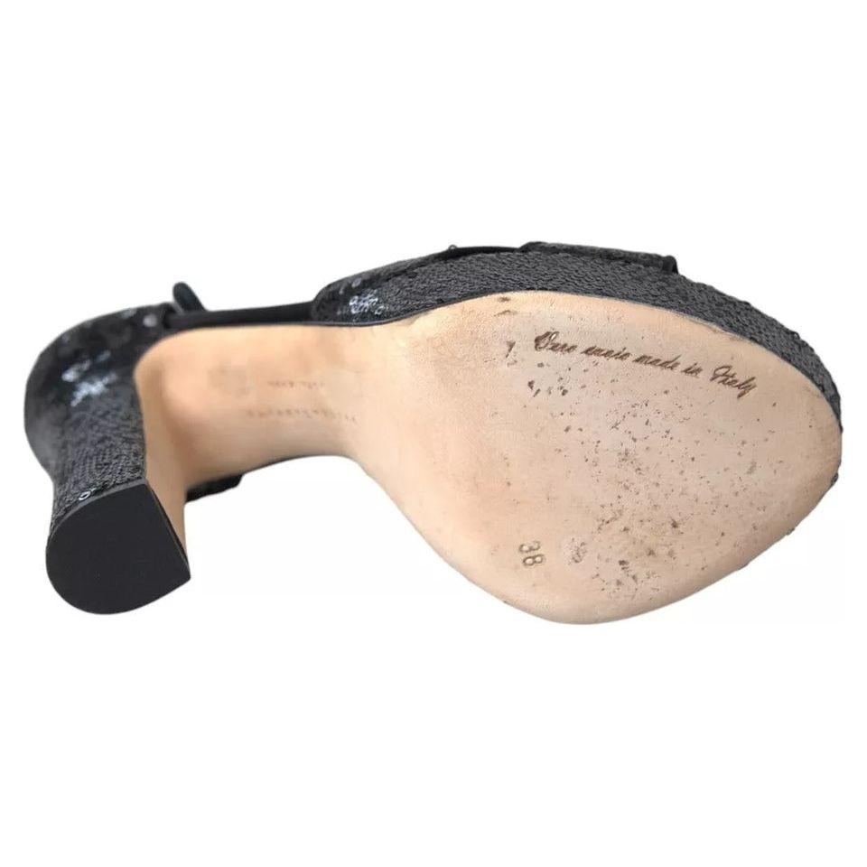 حذاء صندل بكعب عال من دولتشي آند غابانا باللون الأسود مزين بالترتر وحزام للكاحل