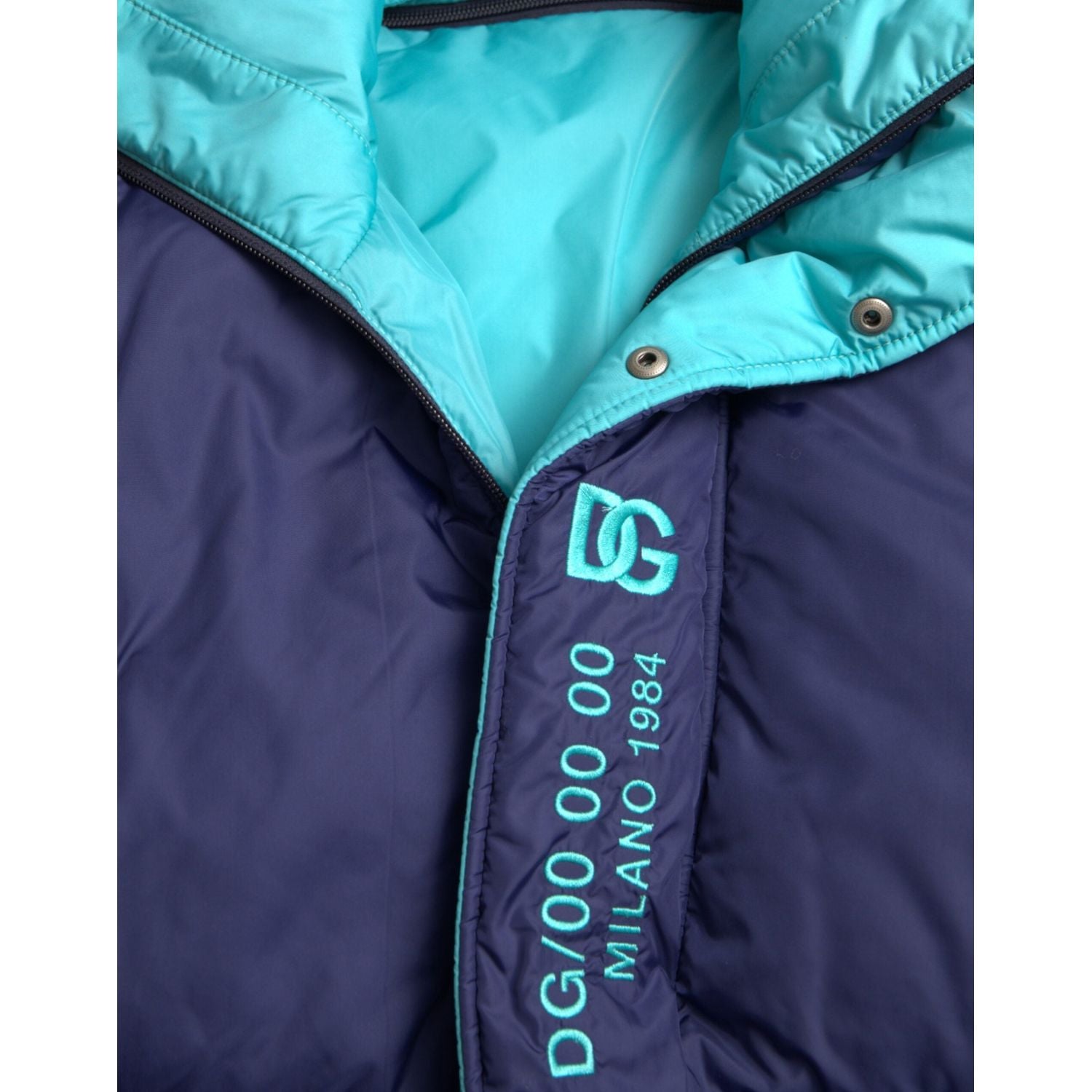 سترة مبطنة واقية من الرياح باللون الأزرق الداكن من دولتشي آند غابانا