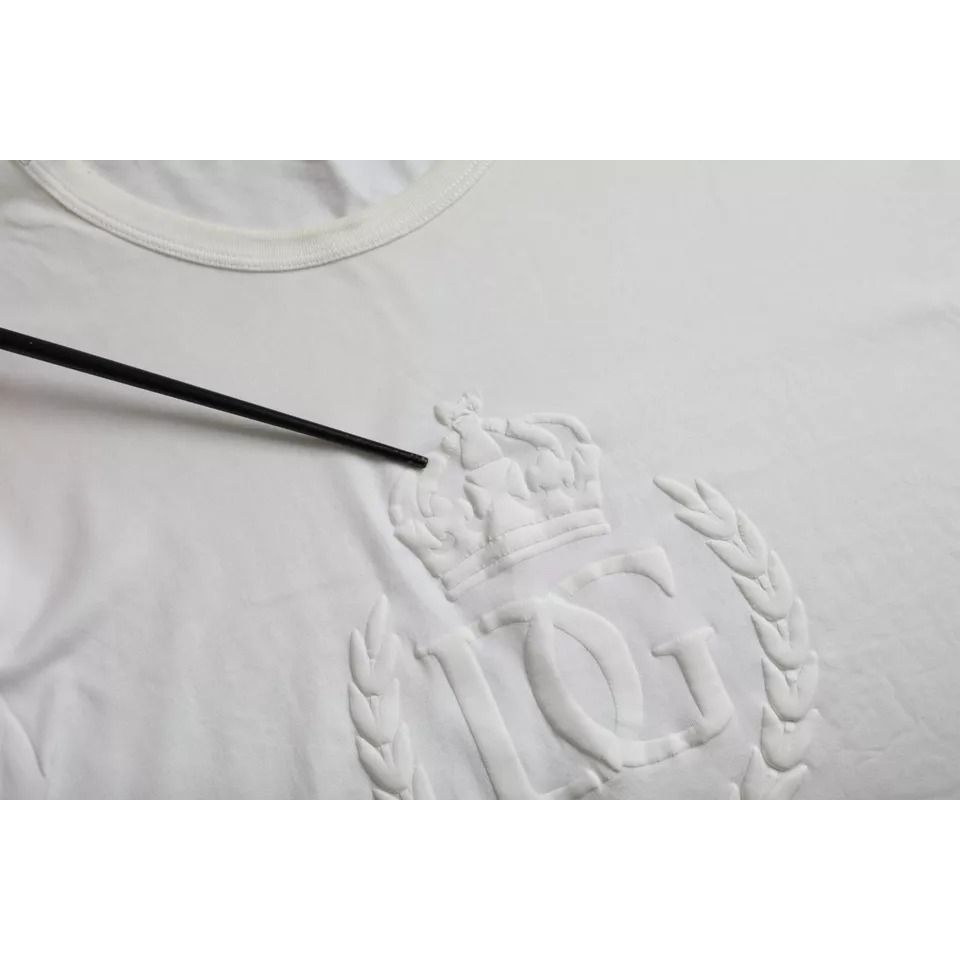 تي شيرت Dolce &amp; Gabbana من القطن الأبيض المنقوش بشعار