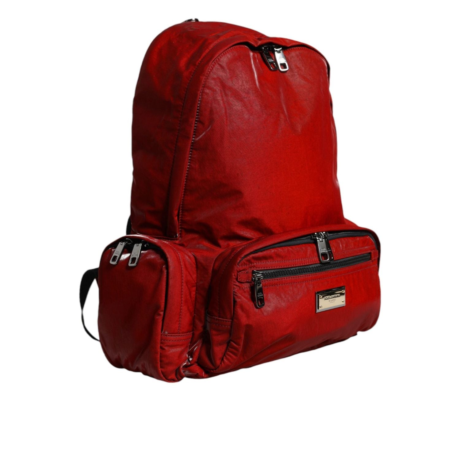 Front view with bag zipped and handles upright.