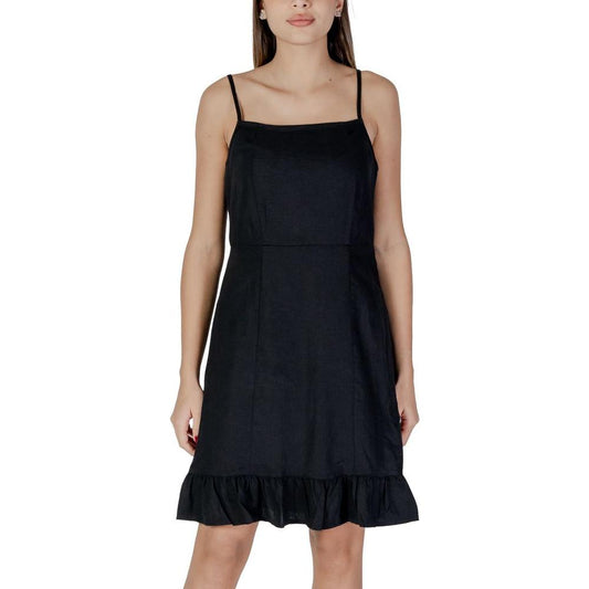 B.Young Black Linen Dress B.Young Black