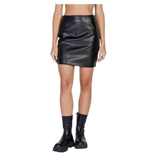 ICHI Black Polyethylene Skirt ICHI Tan