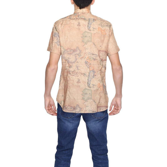 Back view of Alviero Martini Prima Classe beige polyester short sleeve shirt, spring/summer collection, worn by a male model.