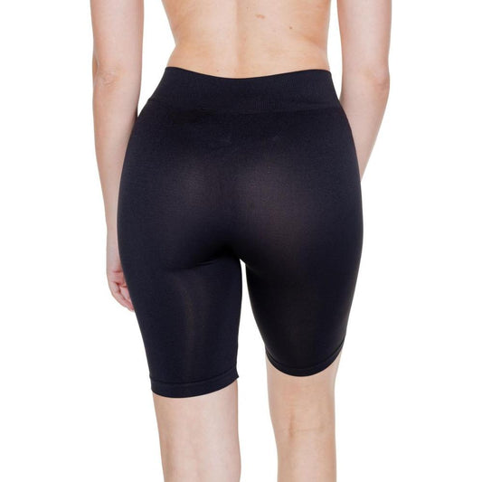 Vero Moda Black Nylon Short Vero Moda Black