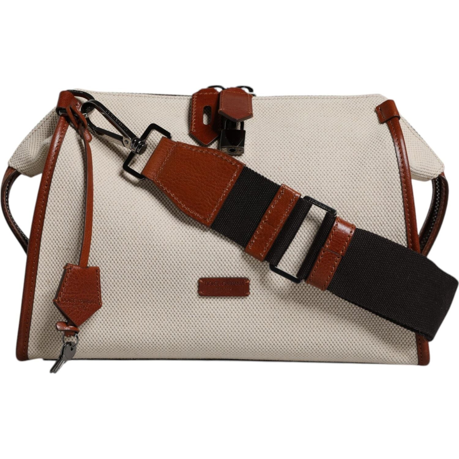 Front view with bag zipped and handles upright.