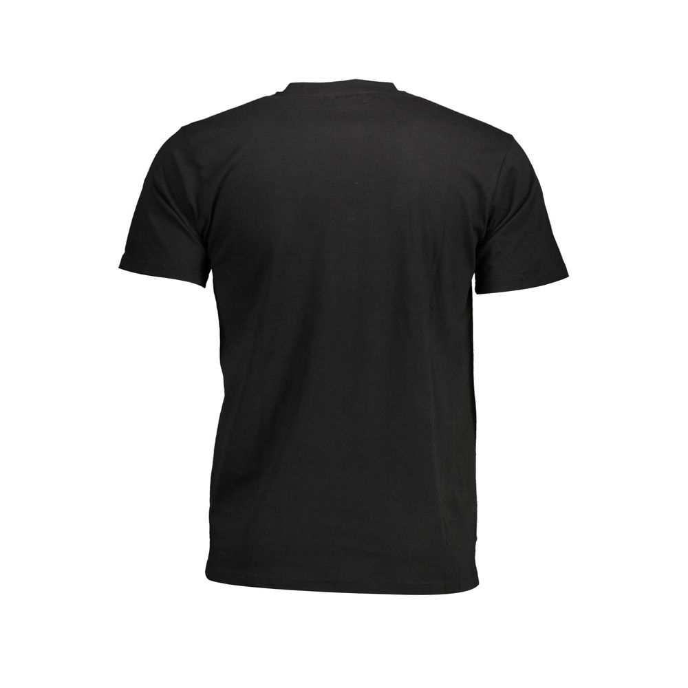 Rear view of Sergio Tacchini Black Cotton Men T-Shirt, showcasing design and fit. Casual elegance in breathable cotton fabric.
