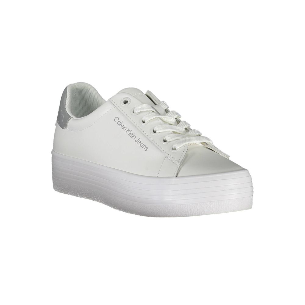 Calvin Klein White Polyester Sneaker with laces and contrasting details, featuring logo print, made of 100% recycled polyester.
