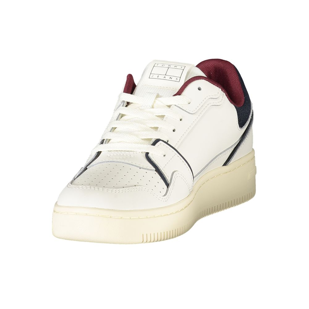 Tommy Hilfiger White Leather Men Sneaker with bold contrasting details and iconic logo, featuring removable footbed for comfort.