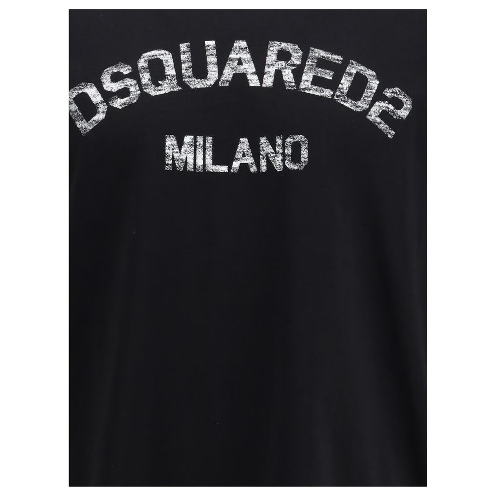 Dsquared² Black Cotton T-Shirt with contrasting monogram detail on front, ribbed crew neck, urban style.