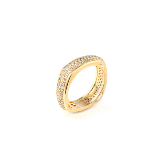 GUESS JEWELS JEWELRY Mod. JUBR04675JWYG56 gold ring with sparkling stones.