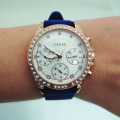 Alt Tag: GUESS Mod. GW0222L2 women's watch with quartz analog movement, silver 925° material, official box, 24 h functions, 39 mm case.