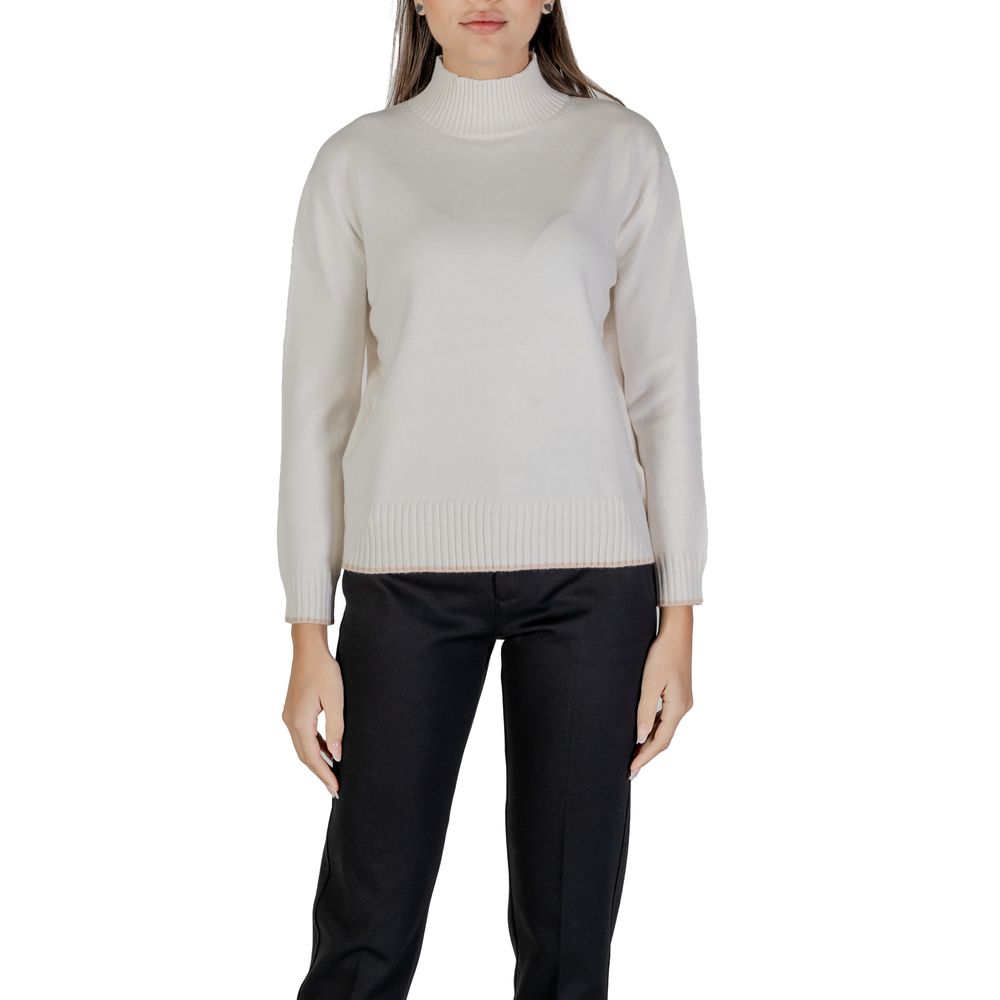 Woman wearing Street One Cream Polyester Sweatshirt with high neckline and ribbed hem, ideal for stylish comfort in cooler weather.