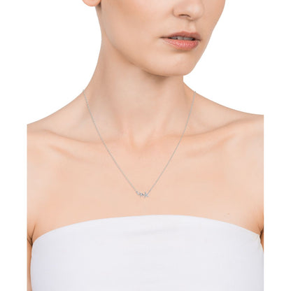 Woman wearing a VICEROY JEWELS Mod. 61074C000-38 silver necklace, elegant design for ladies, featuring a delicate chain and small pendant.